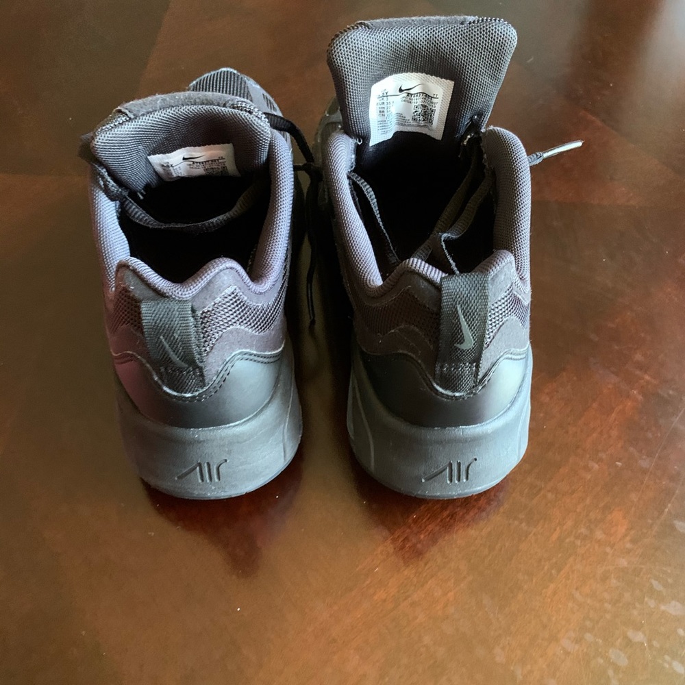 Air max 200 in big kids.